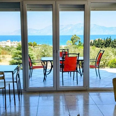 View Διαμερισμα Villa Lukíszia Kültér fotó