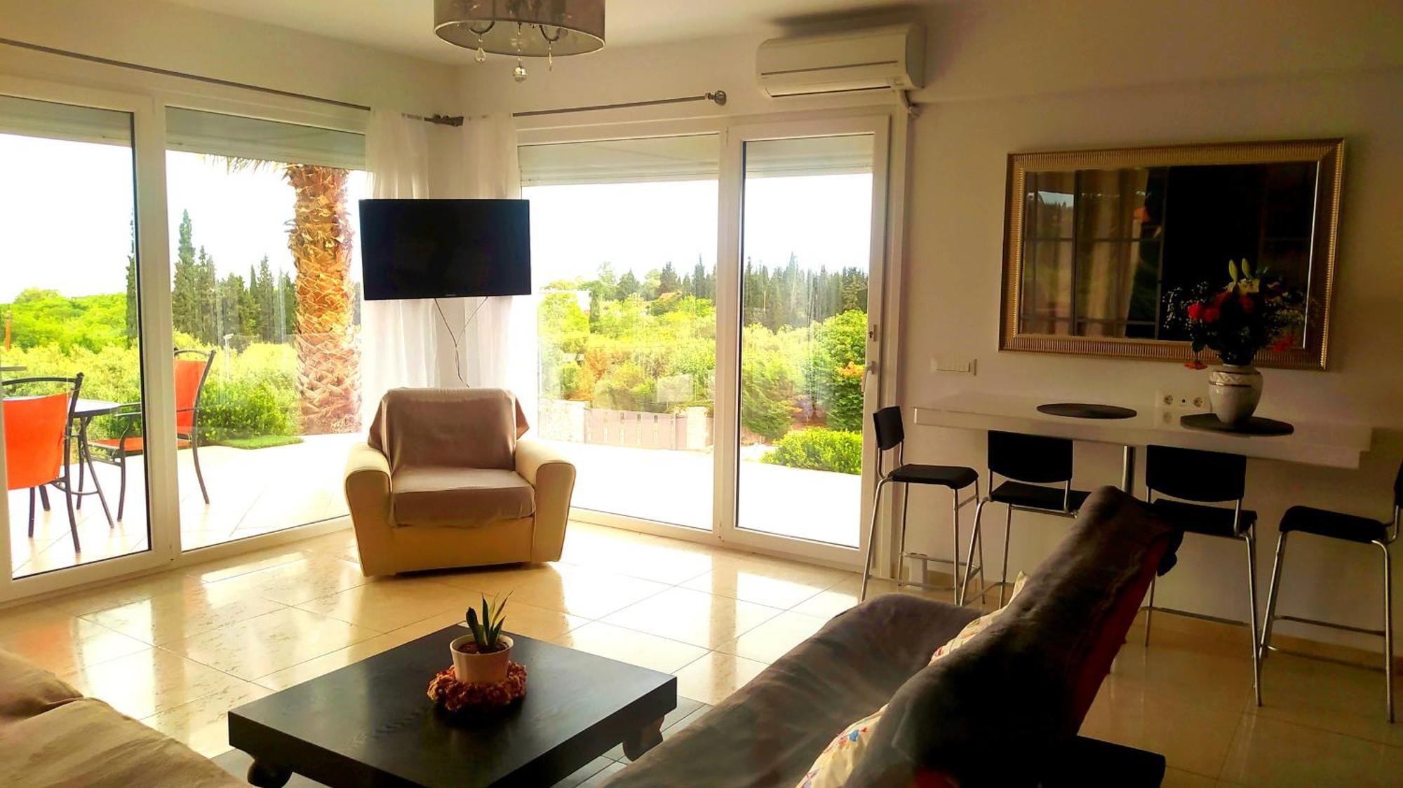 View Διαμερισμα Villa Lukíszia Kültér fotó